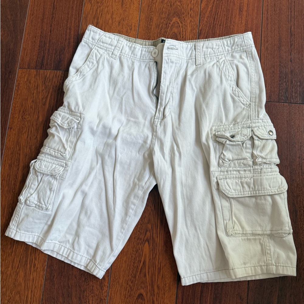 Plugg White Cargo Shorts with Relaxed Fit
